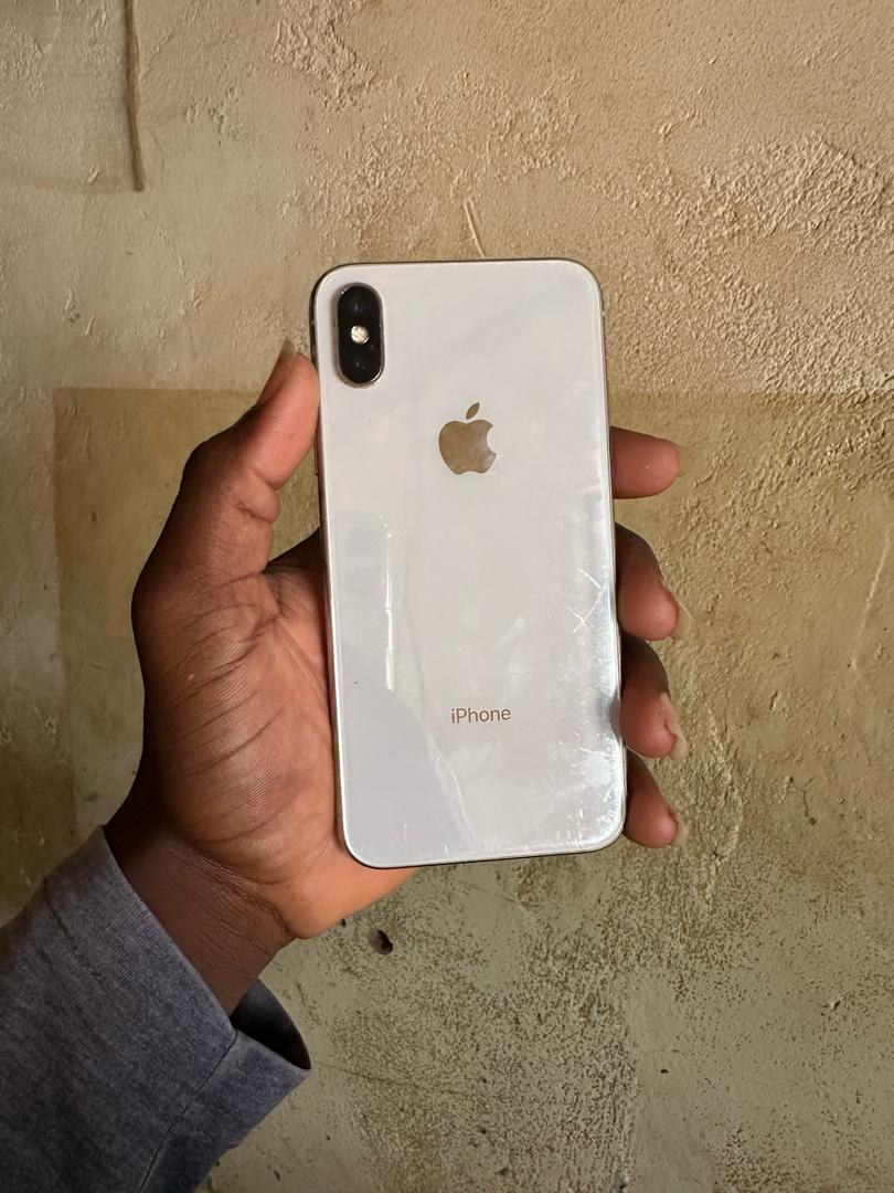 iPhone X 256gb bat 100