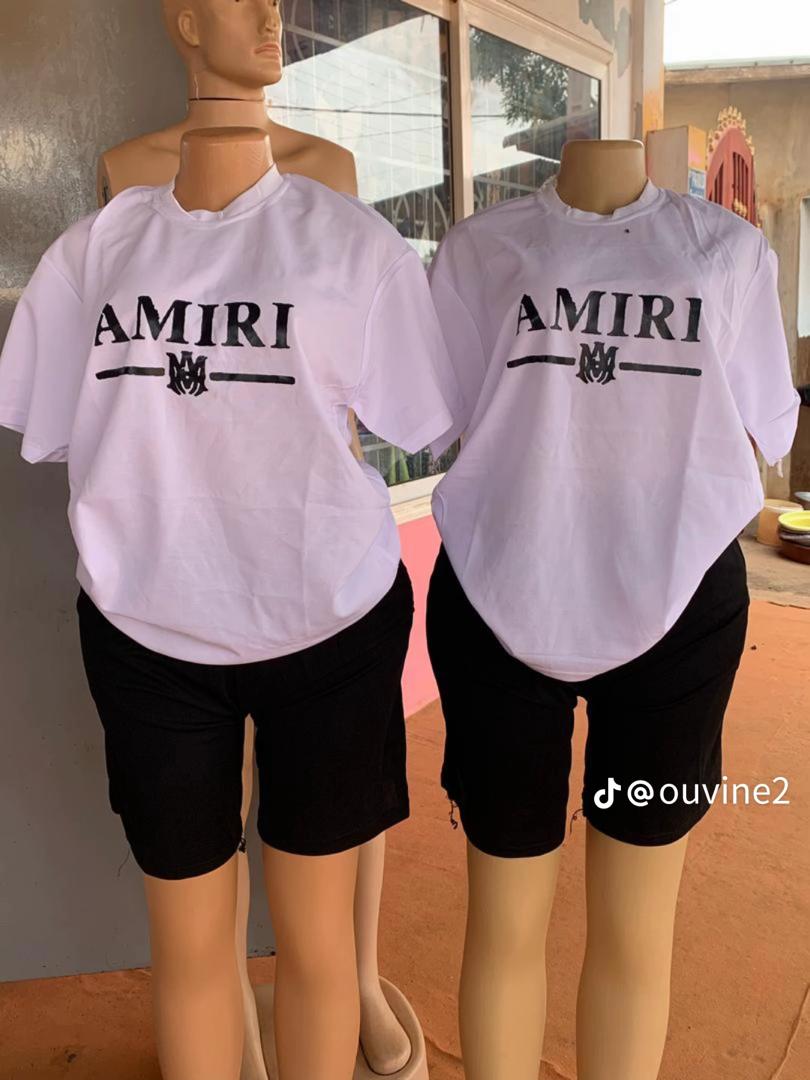 T-shirt ensemble