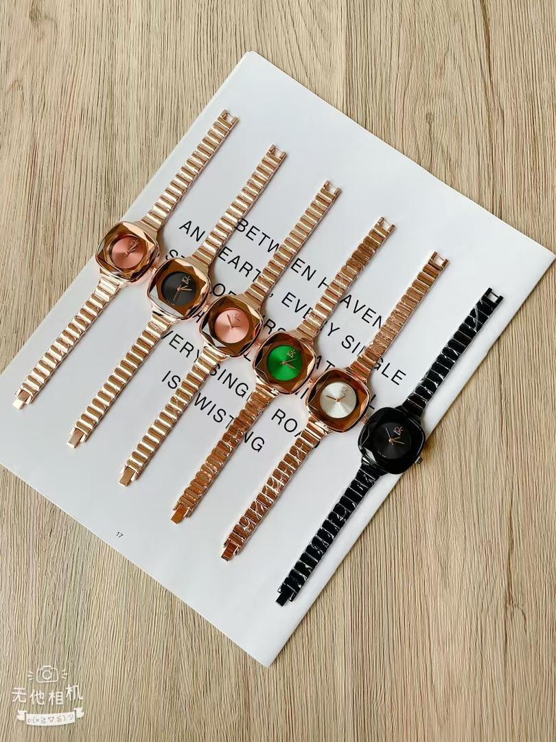 Montre tendance